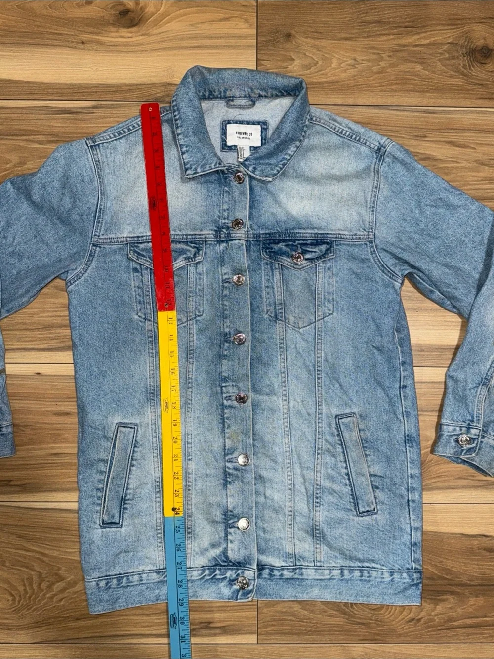 Forever 21 womens denim jacket sz. small light wash trucker Trench Coat distress